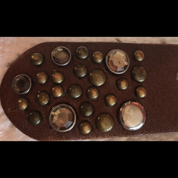 Brown Leather Belt with Stud-like Detailing - Picture 5 of 8